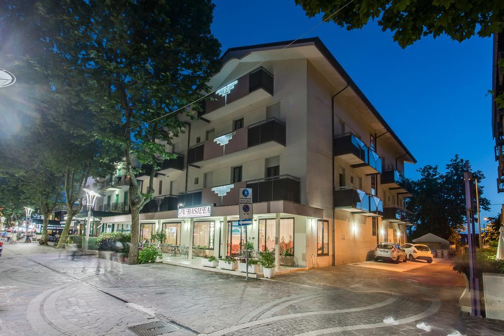 Hotel Basilea Bellaria-Igea Marina Exterior foto
